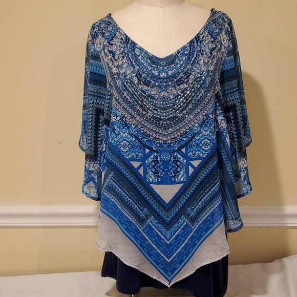 Blouse - Picture 1 of 8